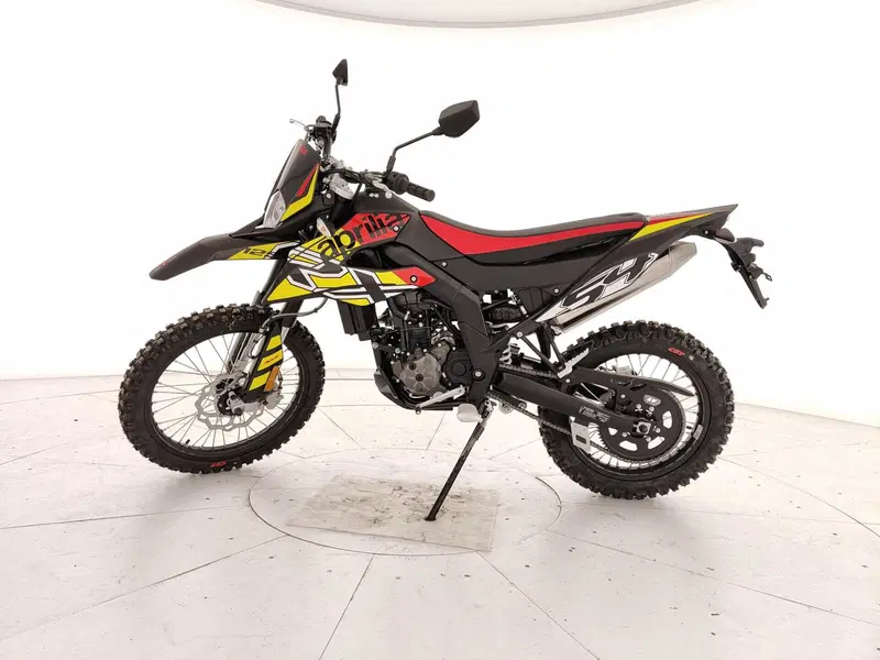 Aprilia RX 125 (2025 - 26) (2)