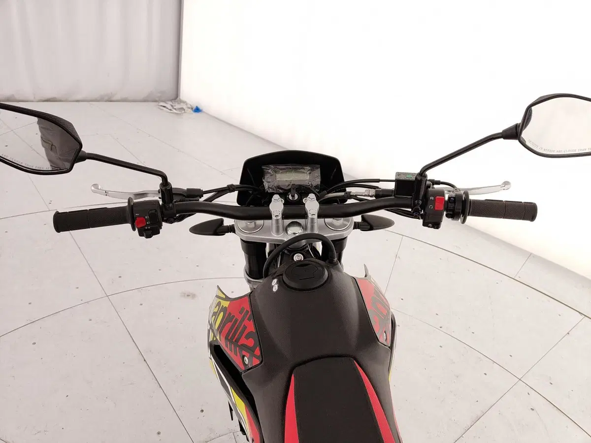 Aprilia RX 125 (2025 - 26) (11)