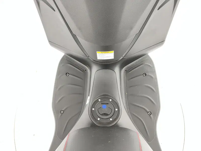 Piaggio 1 Active (2022 - 26) (15)