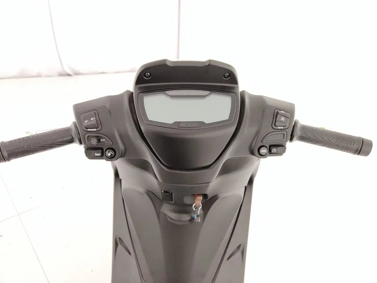 Piaggio 1 Active (2022 - 26) (11)