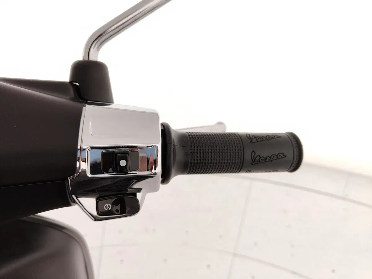 Vespa Primavera 50 Tech (2024 - 25) (15)