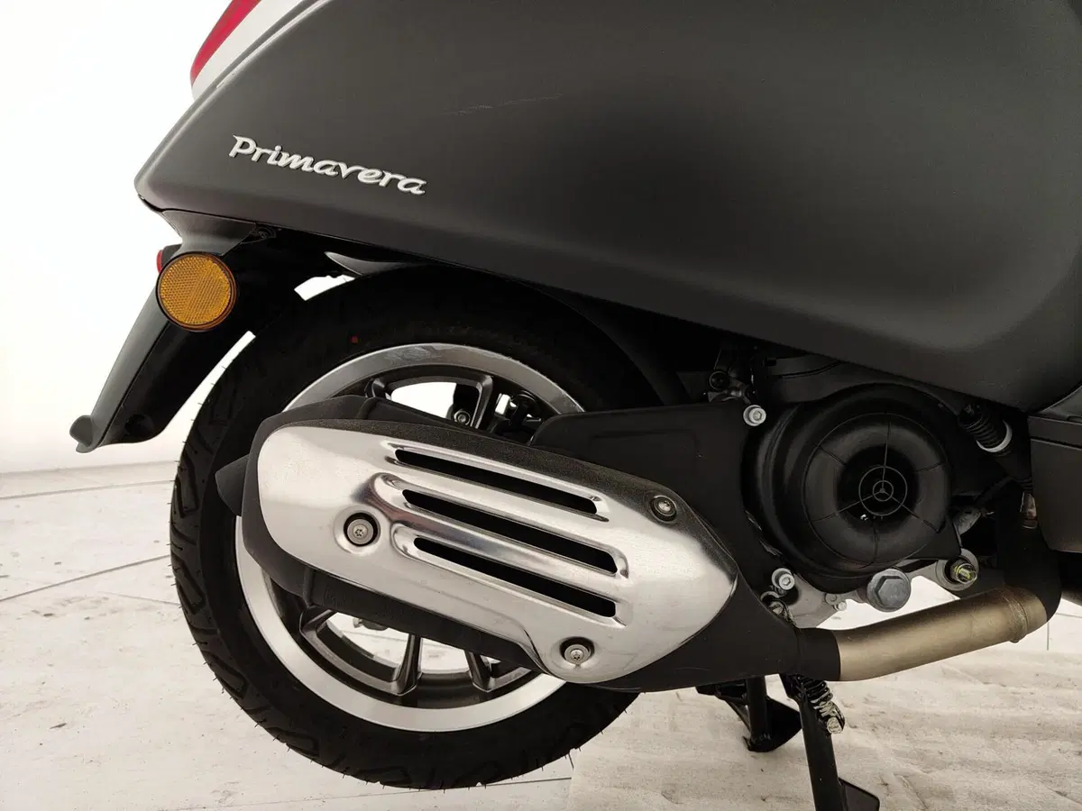 Vespa Primavera 50 Tech (2024 - 25) (20)