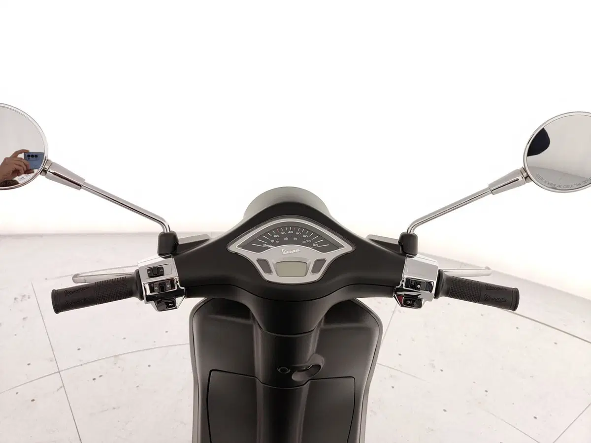 Vespa Primavera 50 Tech (2024 - 25) (12)