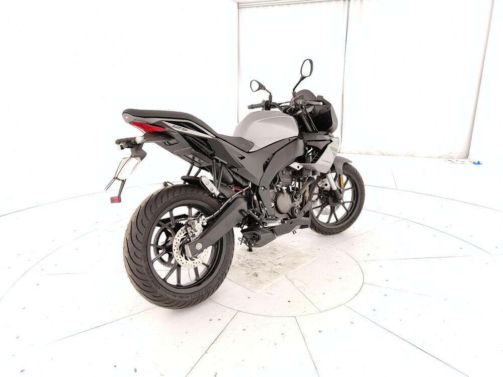 Aprilia Tuono 125 (2021 - 24) (4)