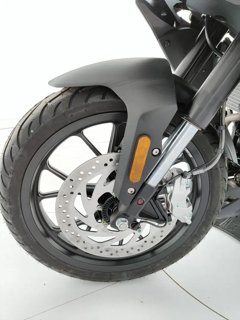 Aprilia Tuono 125 (2025 - 26) (10)