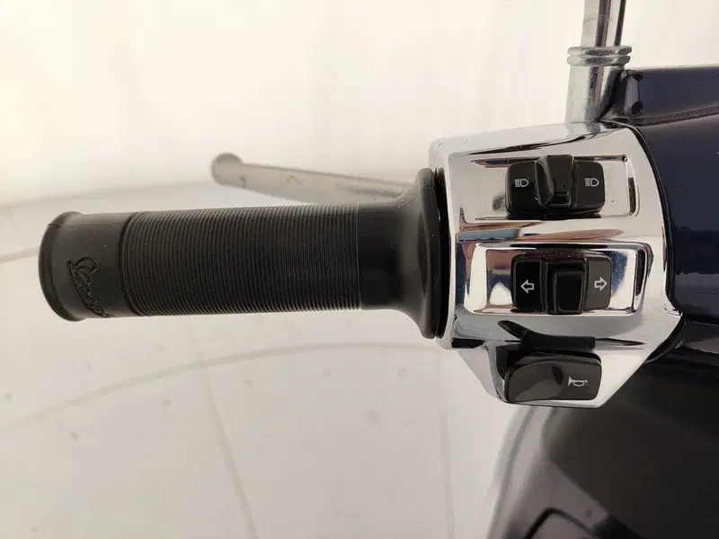 Vespa Primavera 125 Tech (2024 - 25) (10)