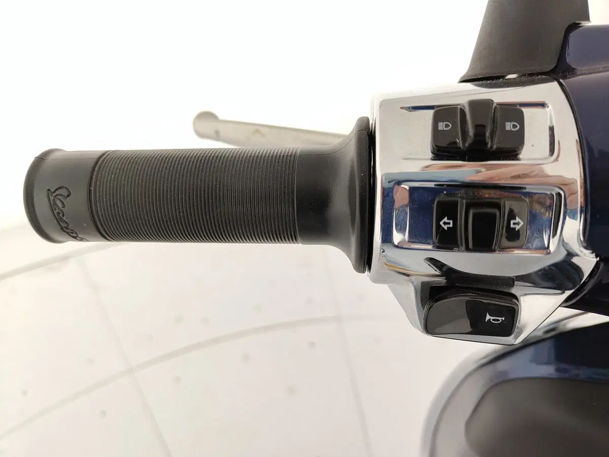 Vespa Primavera 125 Tech (2024 - 25) (16)