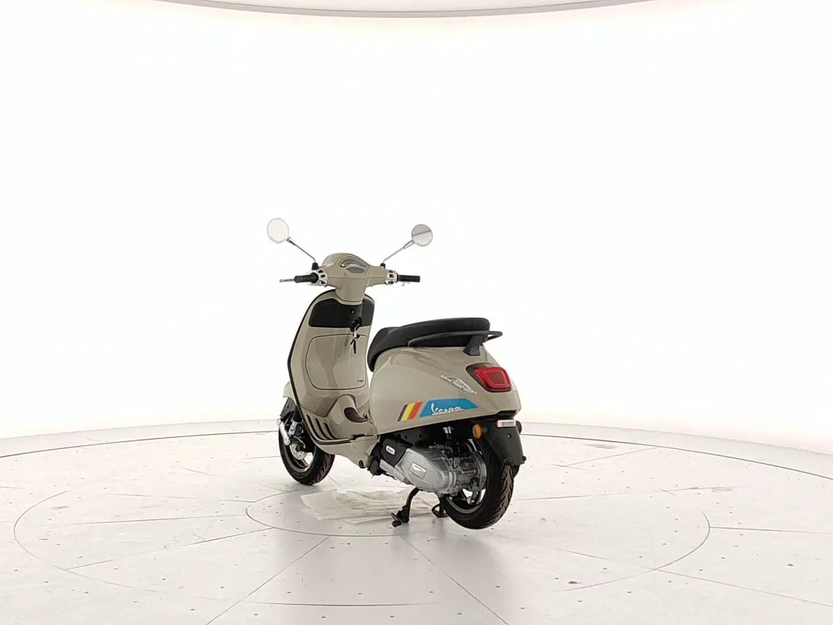 Vespa Primavera 125 Tech (2024 - 25) (2)