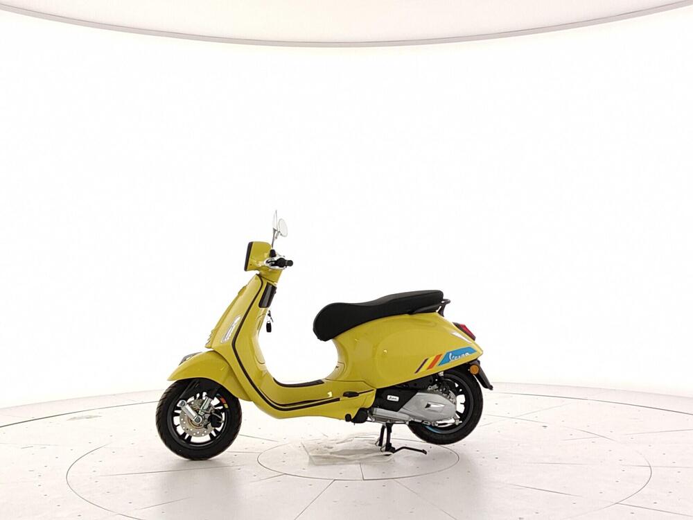 Vespa Primavera 150 Officina 8 (2026) (2)