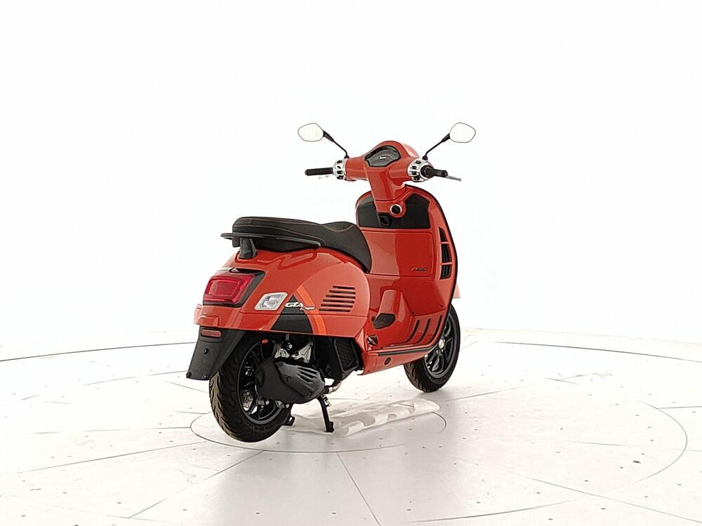 Vespa GTS 125 (2025) (4)