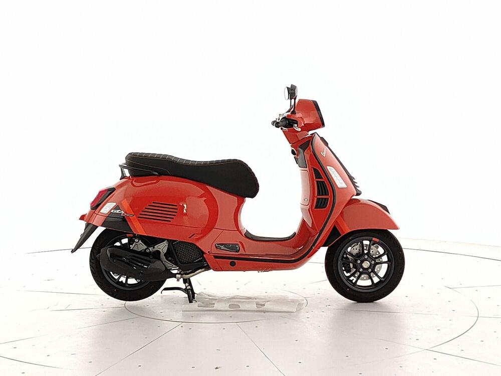 Vespa GTS 125 (2025) (5)