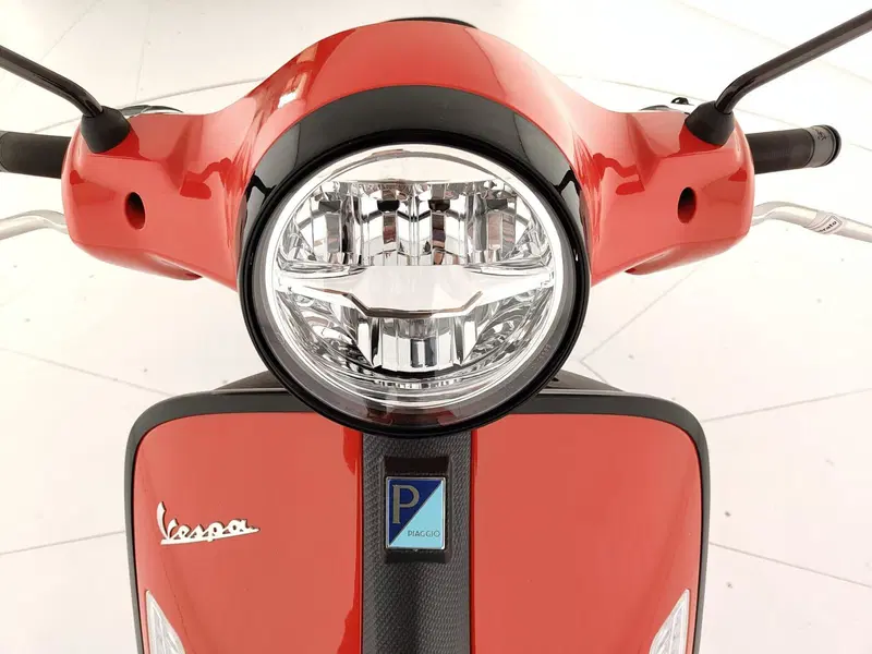 Vespa GTS 125 (2025 - 26) (8)