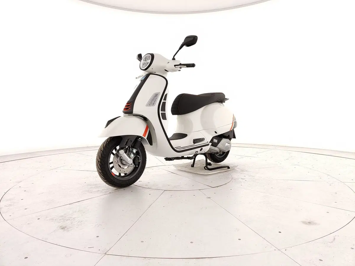 Vespa GTS 125 Supersport (2025 - 26)