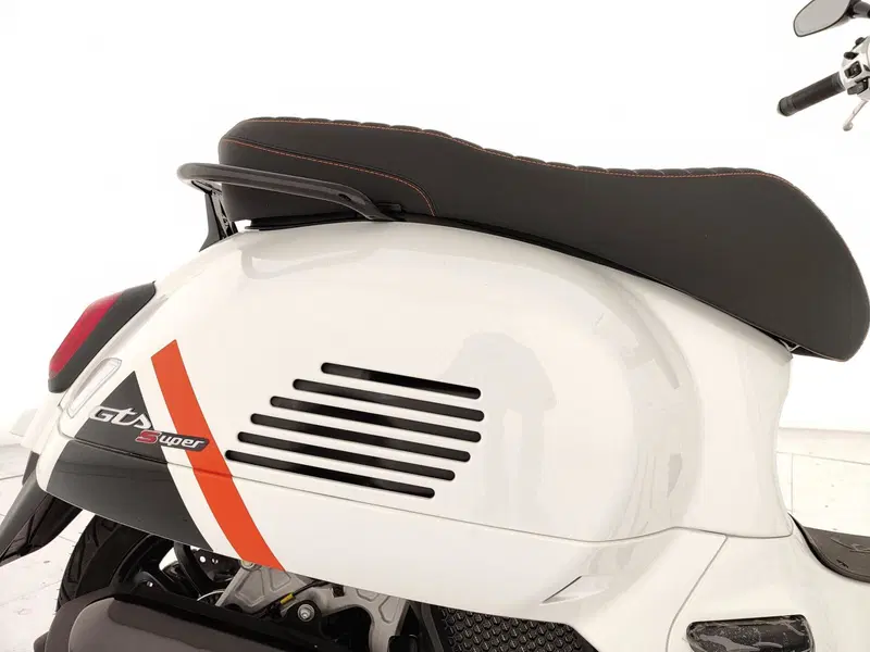 Vespa GTS 125 Supersport (2025 - 26) (18)