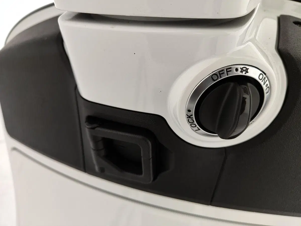 Vespa GTS 125 Supersport (2025 - 26) (15)