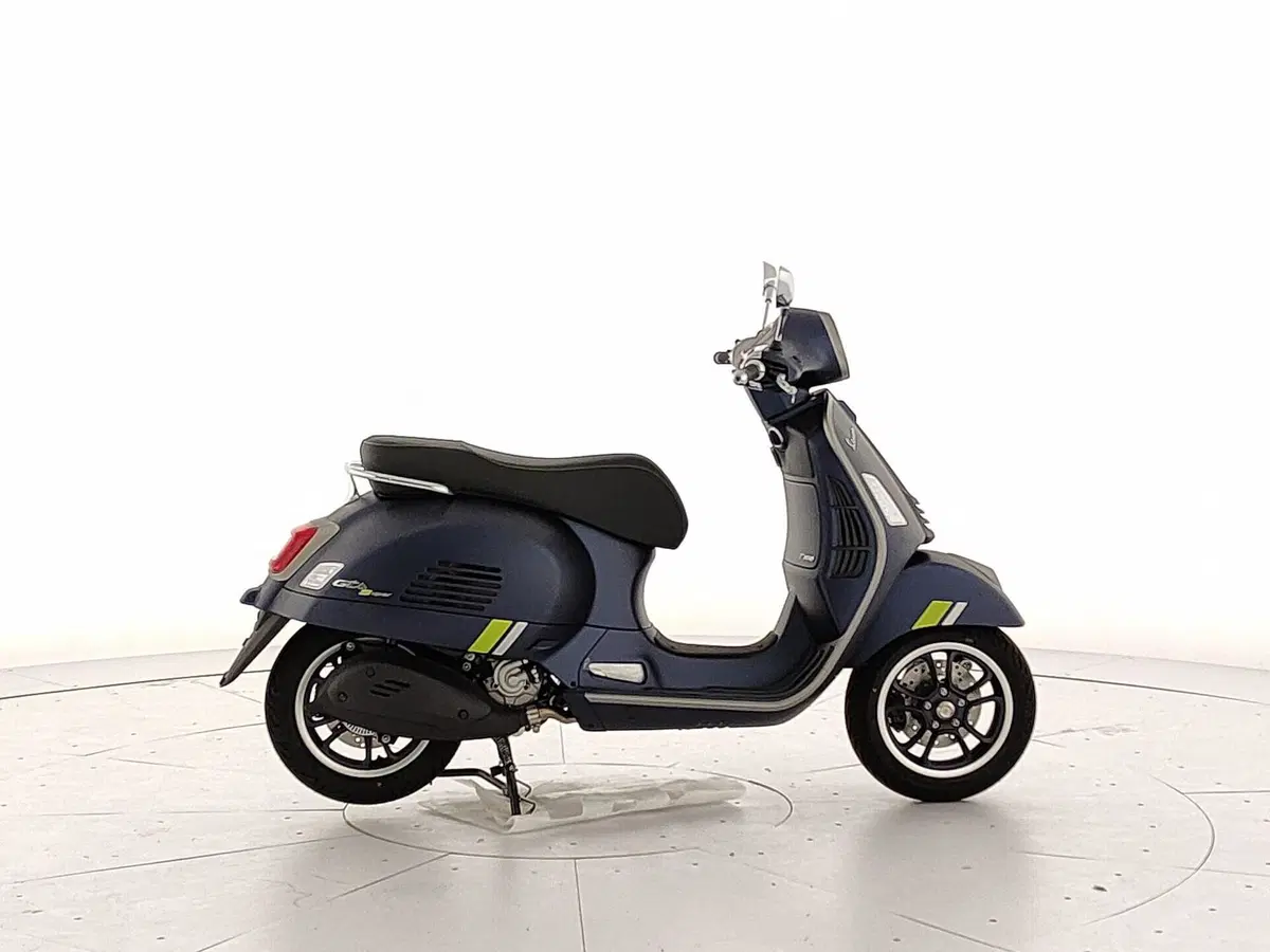 Vespa GTS 300 (2023 - 24) (5)