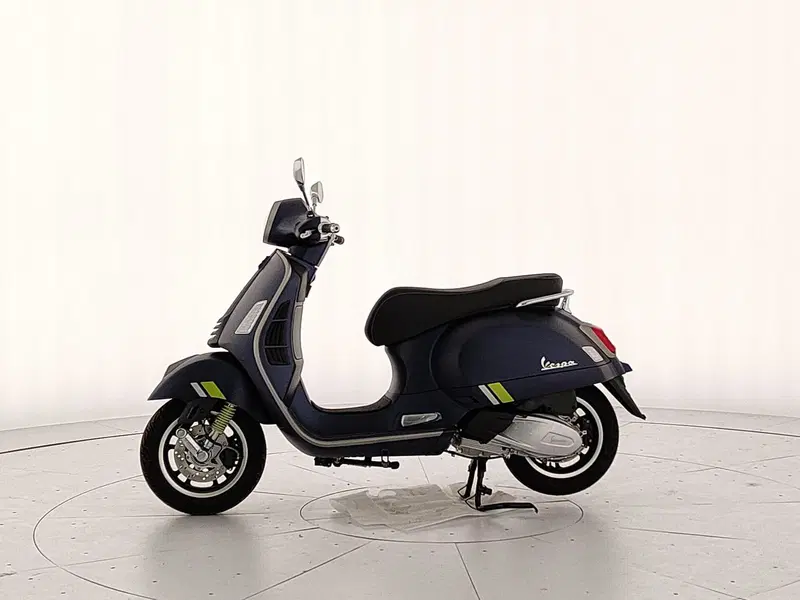 Vespa GTS 300 ABS (2014 - 16) (2)