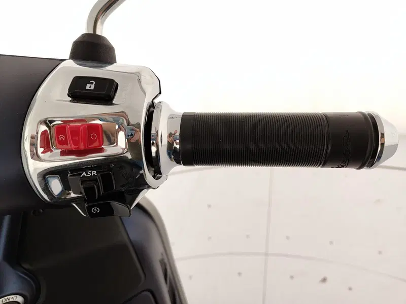 Vespa GTS 300 ABS (2014 - 16) (8)