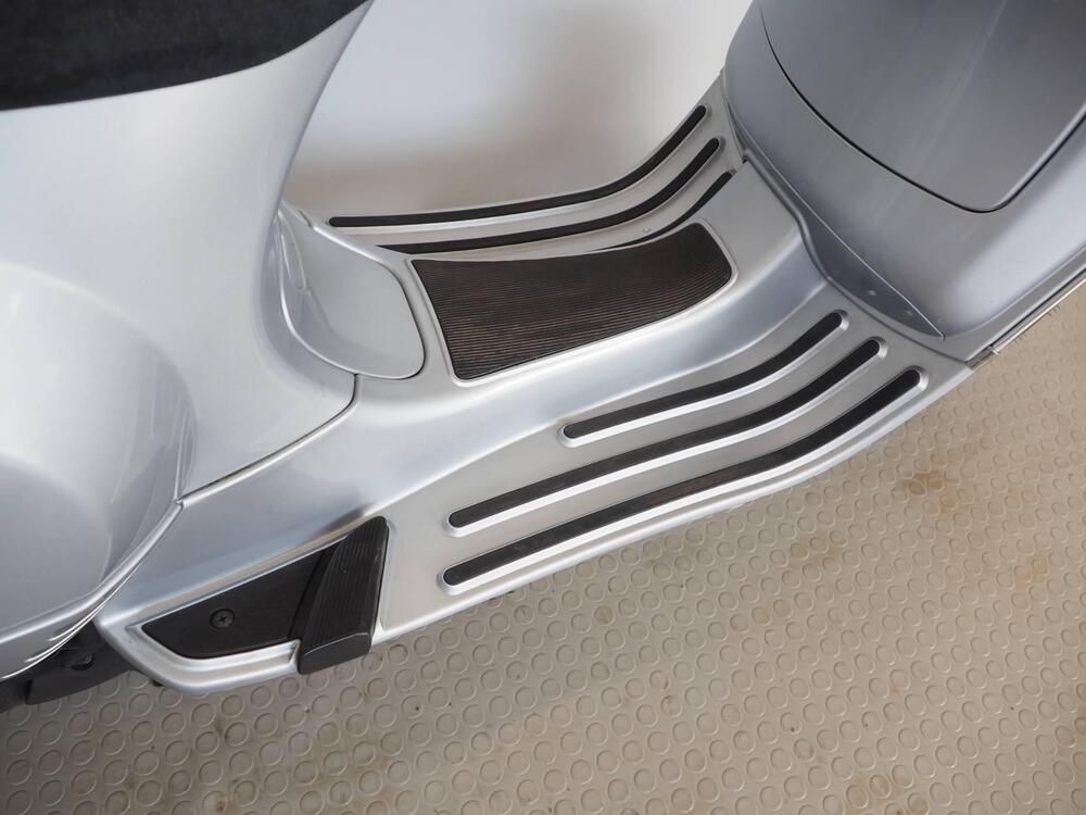 Vespa LX 150 (2005 - 11) (5)