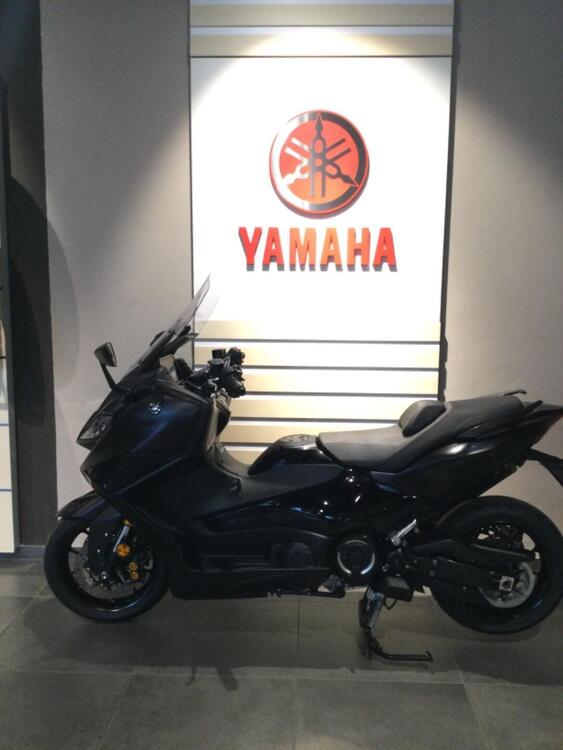 Yamaha T-Max 560 Tech Max (2022 - 24) (2)