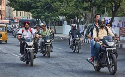 REPORTAGE: ecco come si va in moto in India [VIDEO]