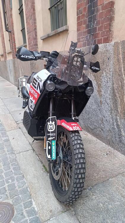 Husqvarna Norden 901 (2022 - 25)