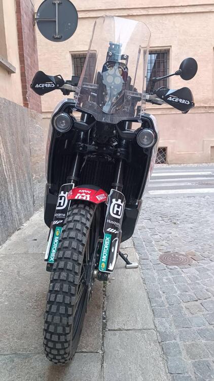 Husqvarna Norden 901 (2022 - 25) (3)