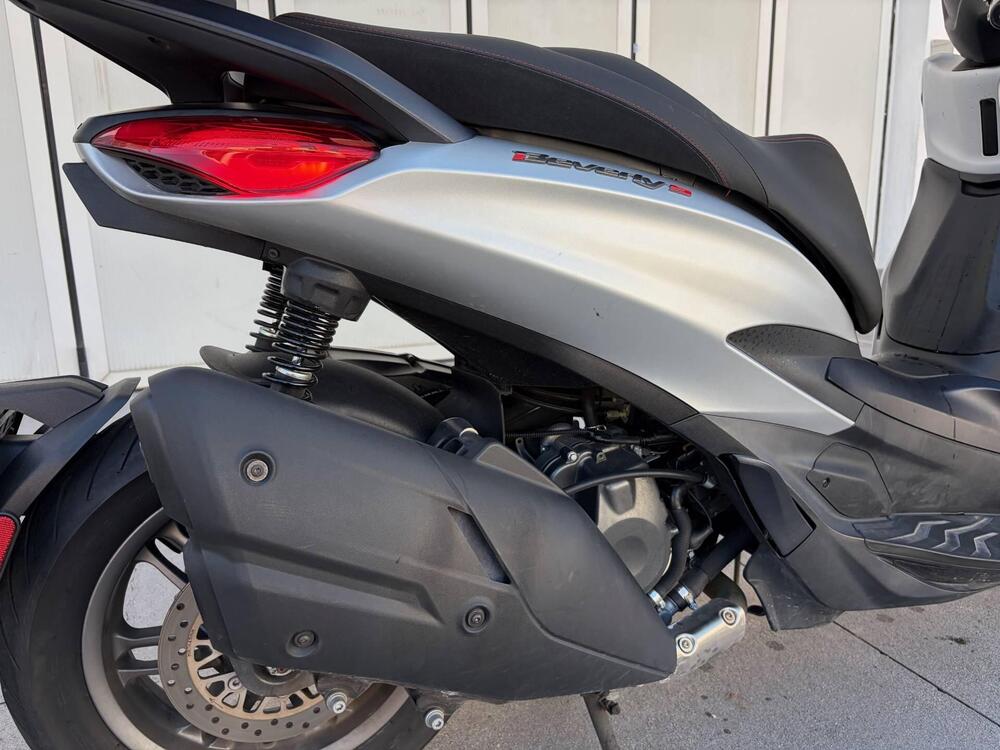 Piaggio Beverly 400 S ABS-ASR (2021 - 24) (3)