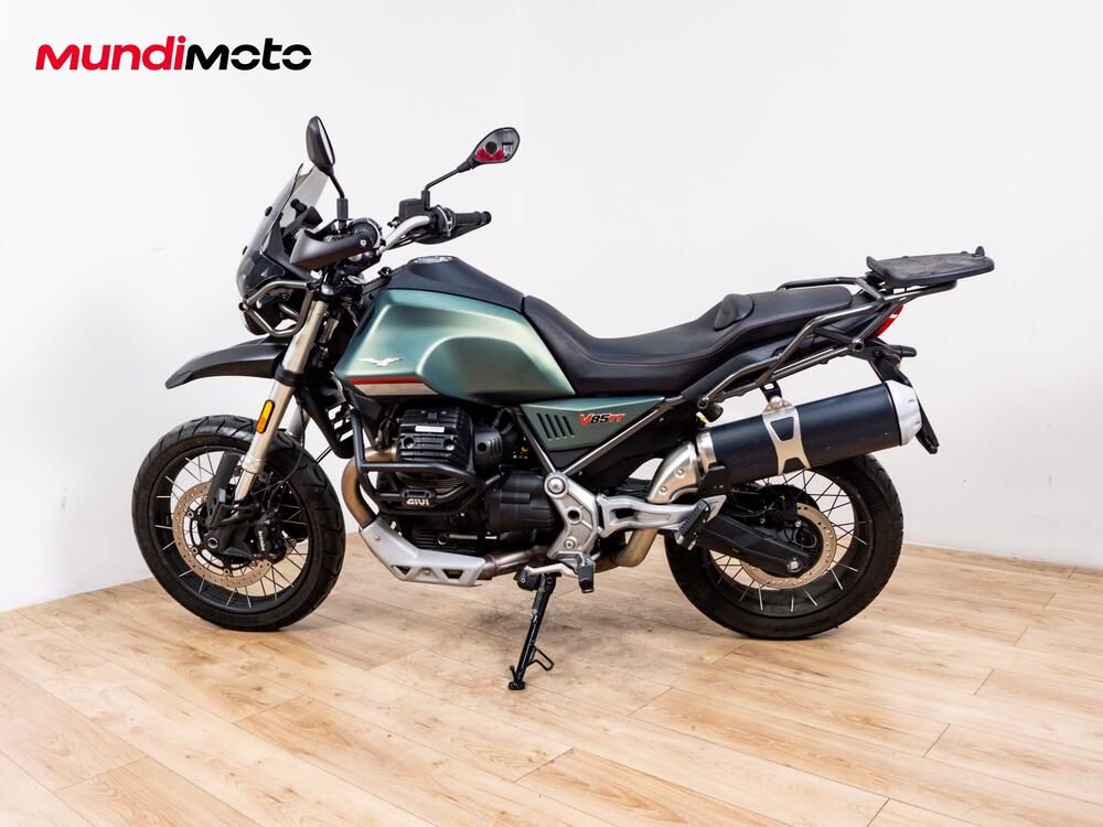 Moto Guzzi V85 TT Travel (2020) (5)