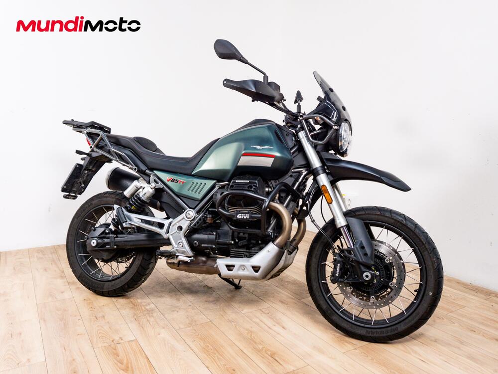 Moto Guzzi V85 TT Travel (2020) (2)