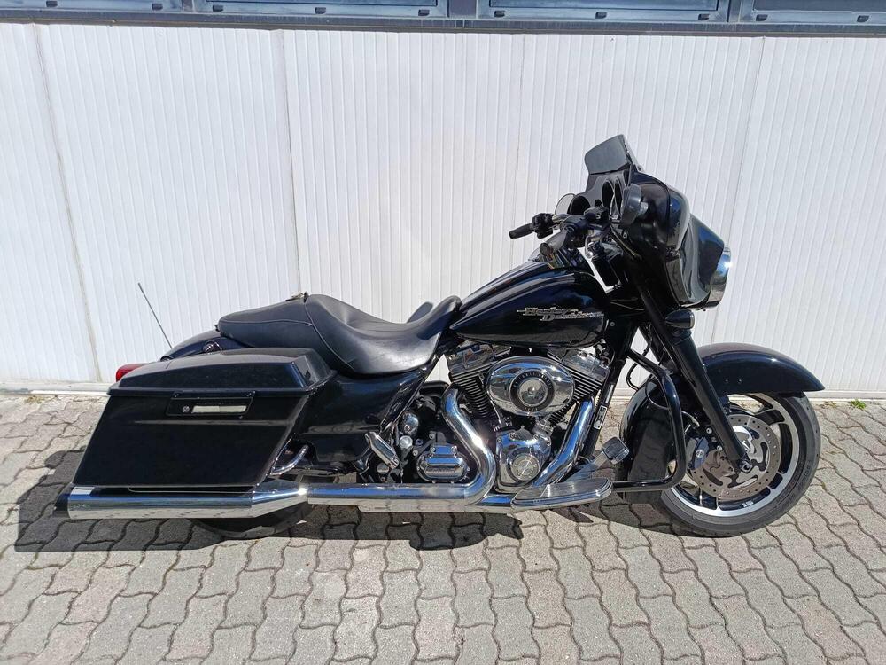 Harley-Davidson 1584 Street Glide (2008 - 10) - FLHX (2)