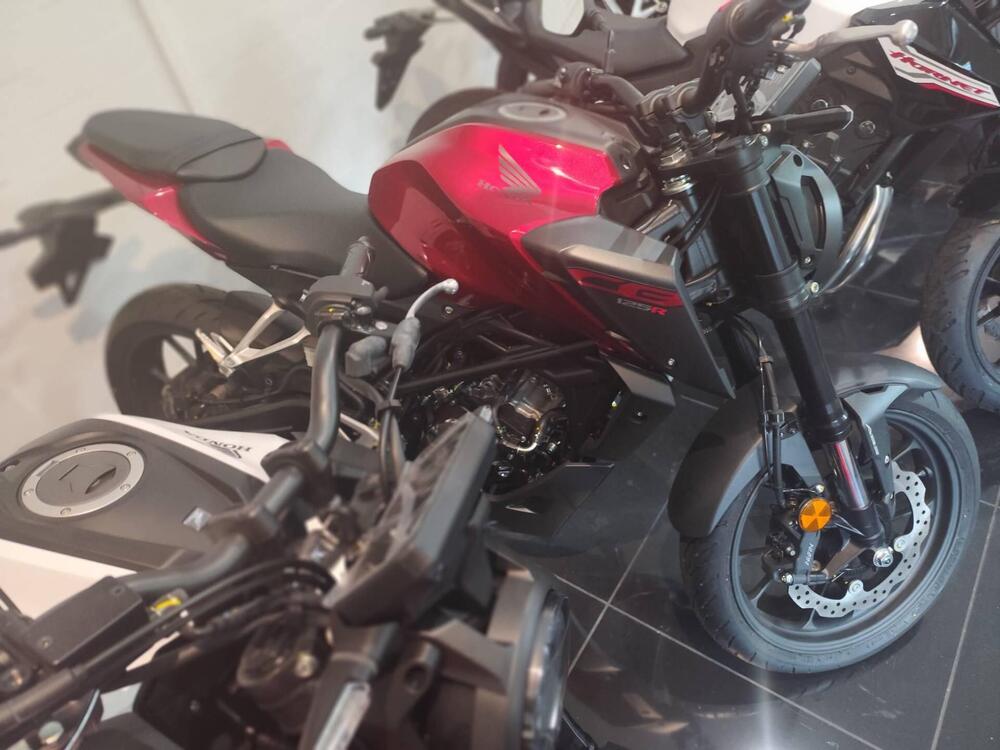 Honda CB 125 R (2024 - 25) (2)