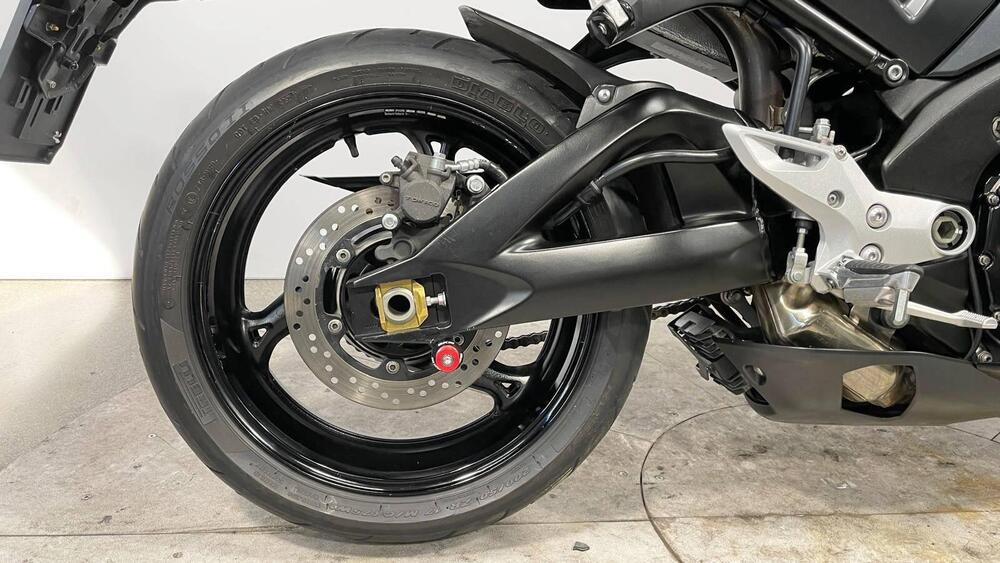 Suzuki B-King GSX 1300 (3)