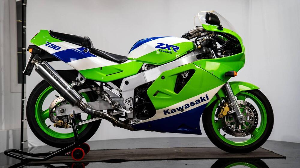 Kawasaki ZXR 750 (5)