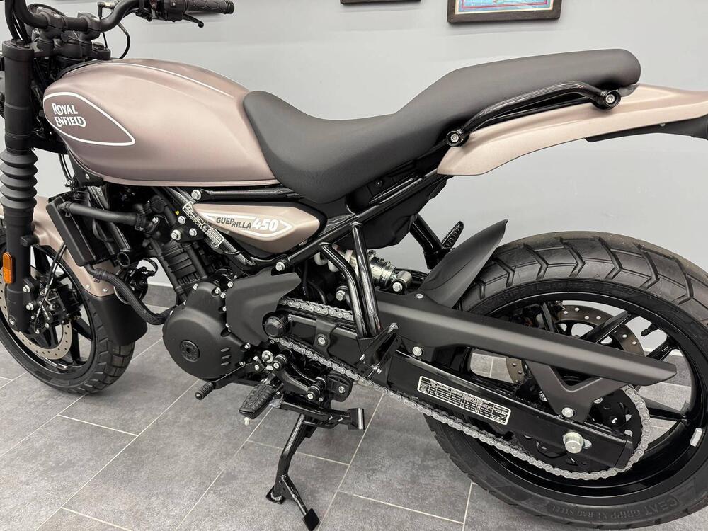 Royal Enfield Guerrilla 450 (2024 - 25) (3)