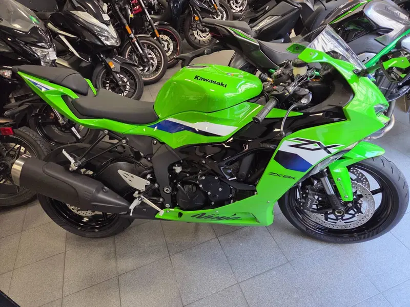 Kawasaki Ninja 636 ZX-6R (2024 - 26) (3)