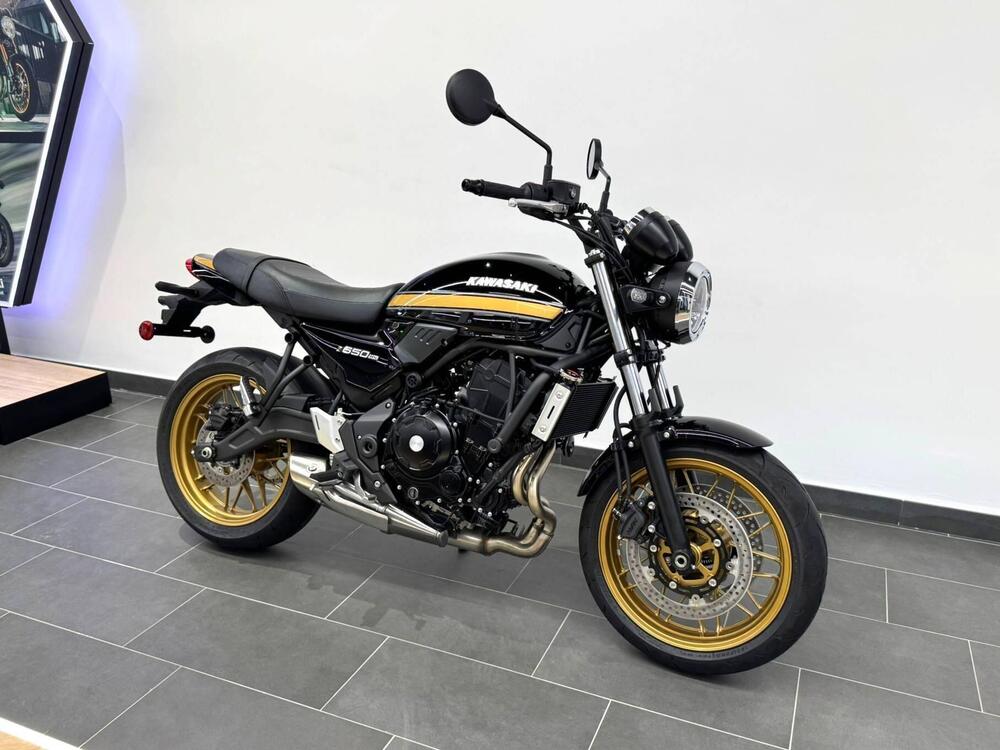 Kawasaki Z 650 RS (2025 - 26) (2)