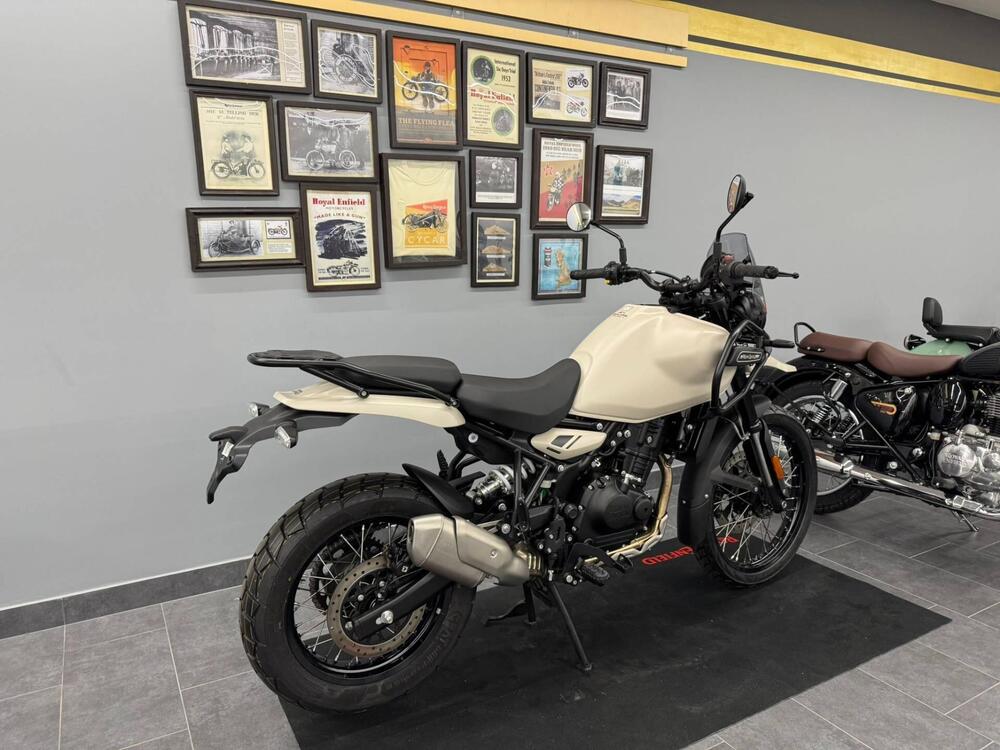 Royal Enfield Himalayan 450 (2024 - 25) (2)
