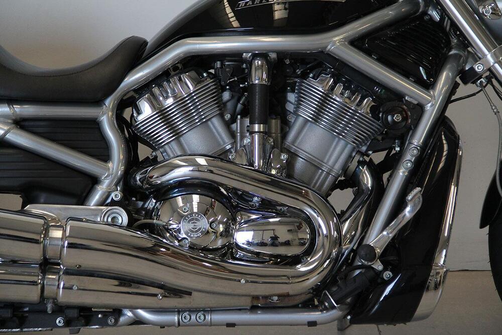 Harley-Davidson 1250 V-Rod (2008 - 12) - VRSCAW (2)