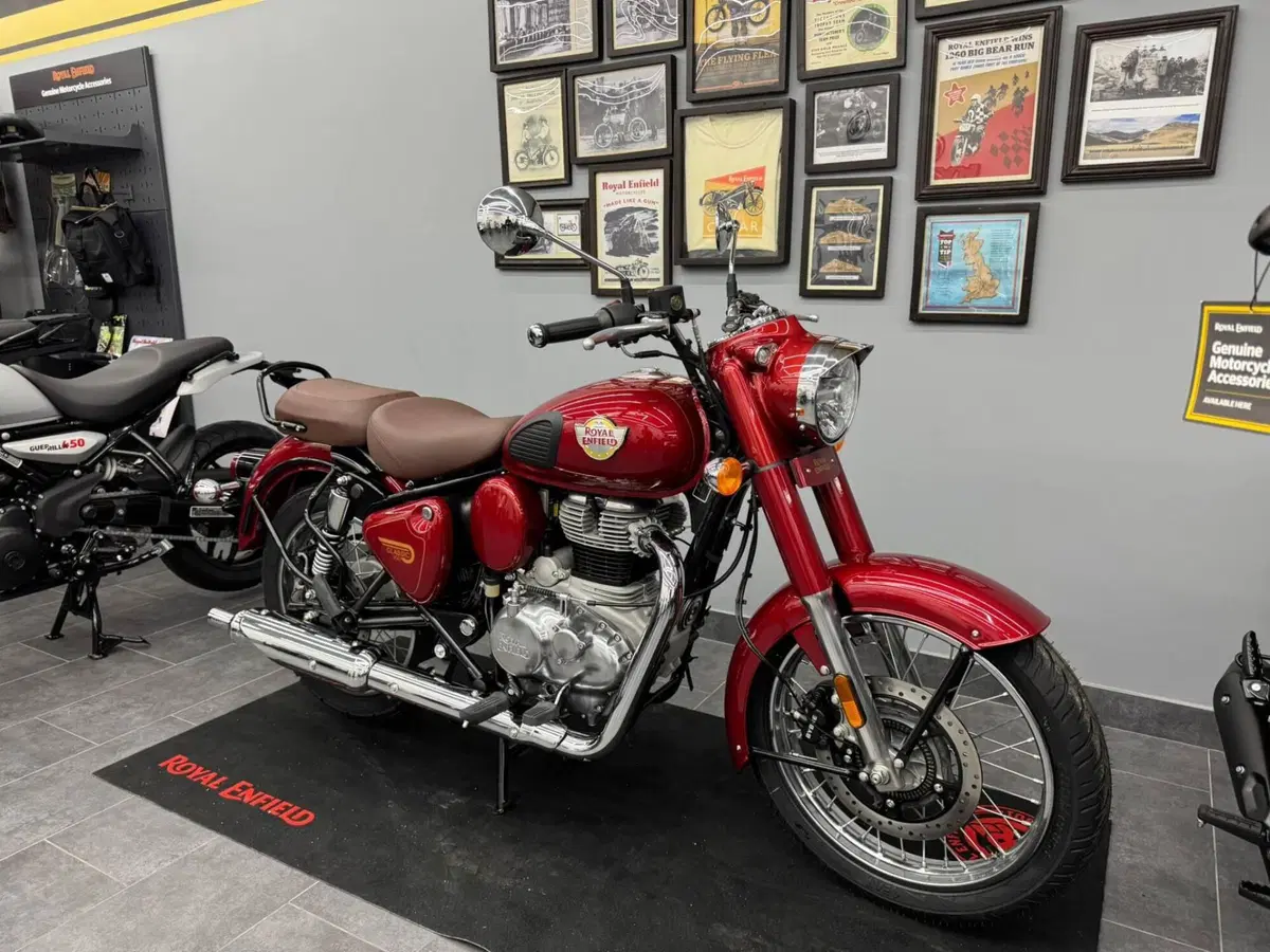 Royal Enfield Classic 350 (2021 - 26) (2)