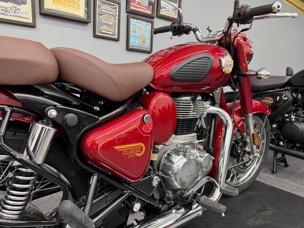 Royal Enfield Classic 350 (2021 - 25) (5)