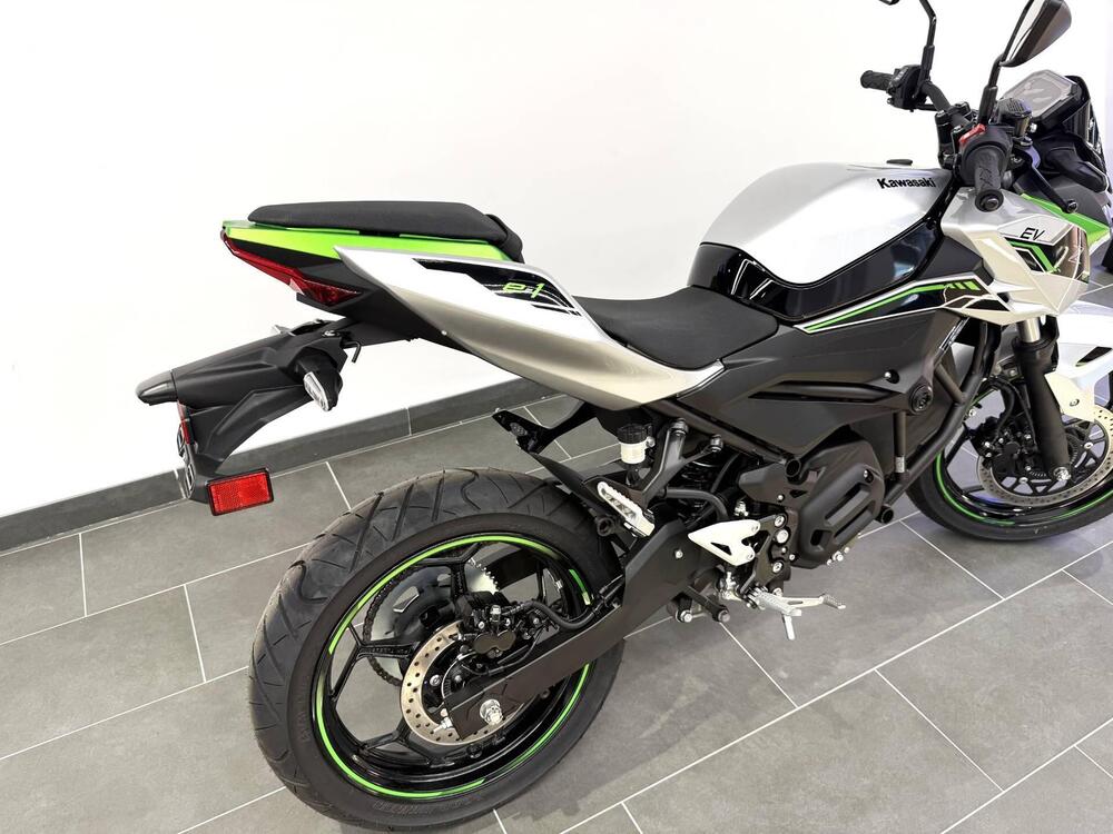 Kawasaki Z e-1 (2024 - 25) (4)