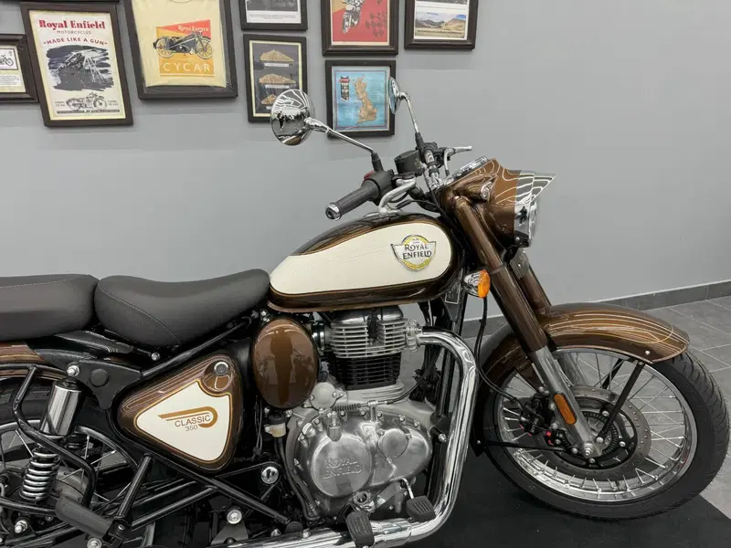Royal Enfield Classic 350 (2021 - 26) (2)