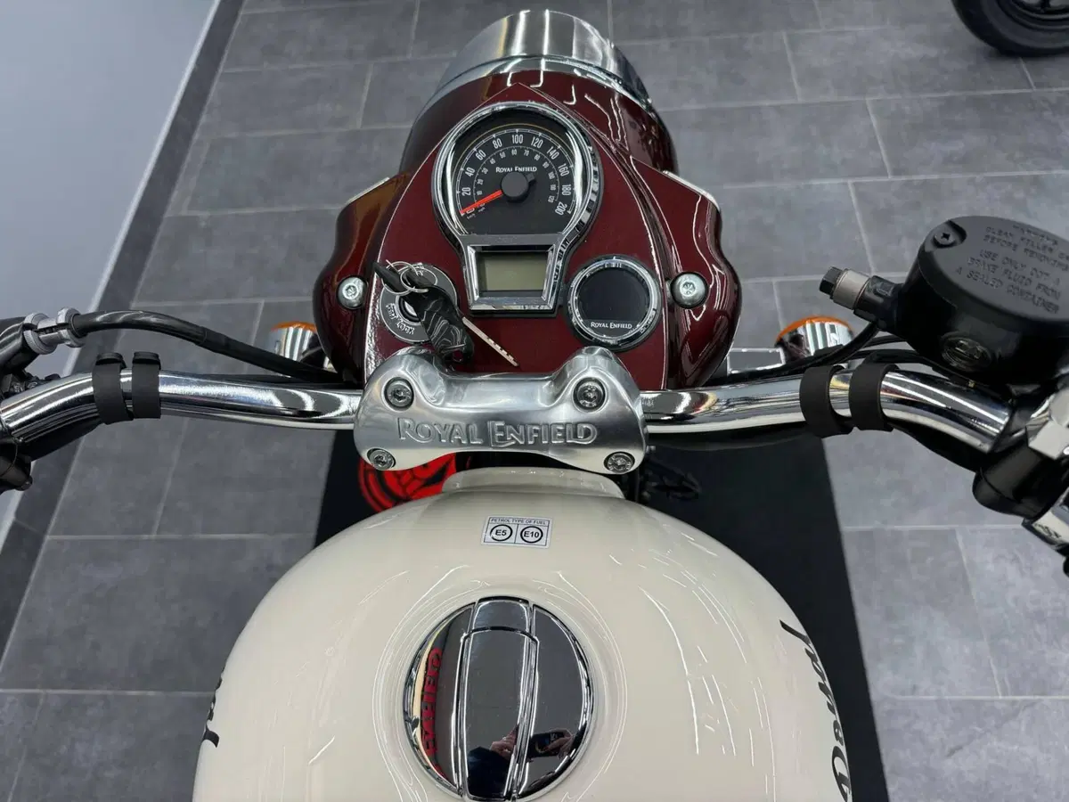 Royal Enfield Classic 650 (2025 - 26) (3)