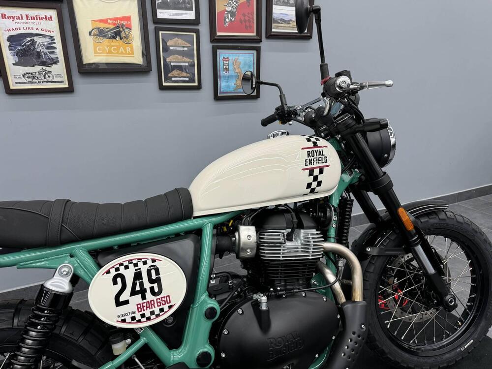 Royal Enfield Bear 650 (2025) (2)