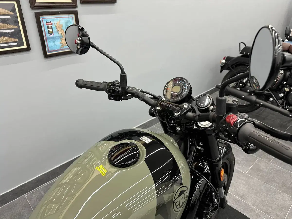 Royal Enfield Shotgun 650 (2024 - 26) (9)