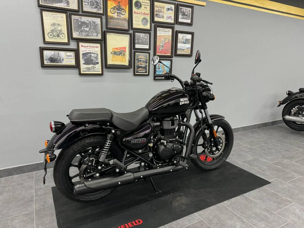 Royal Enfield Meteor 350 Fireball (2021 - 25) (5)