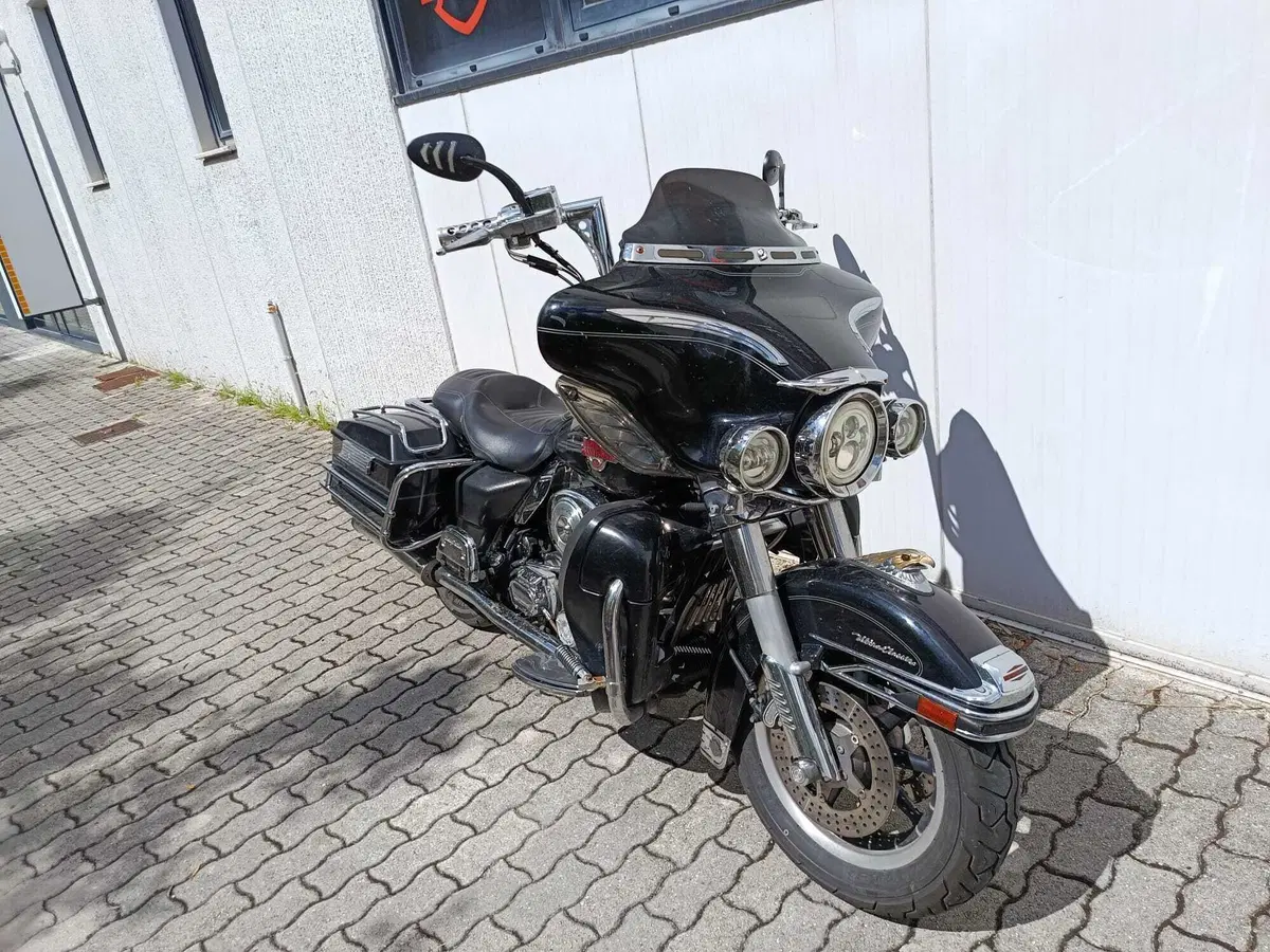 Harley-Davidson 1450 Electra Glide Ultra Classic (2006 - 07) - FLHTCUI (2)