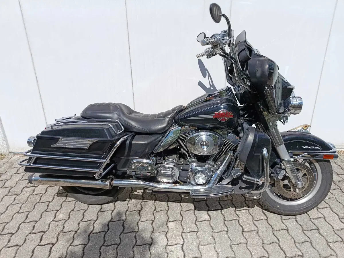 Harley-Davidson 1450 Electra Glide Ultra Classic (2006 - 07) - FLHTCUI (3)