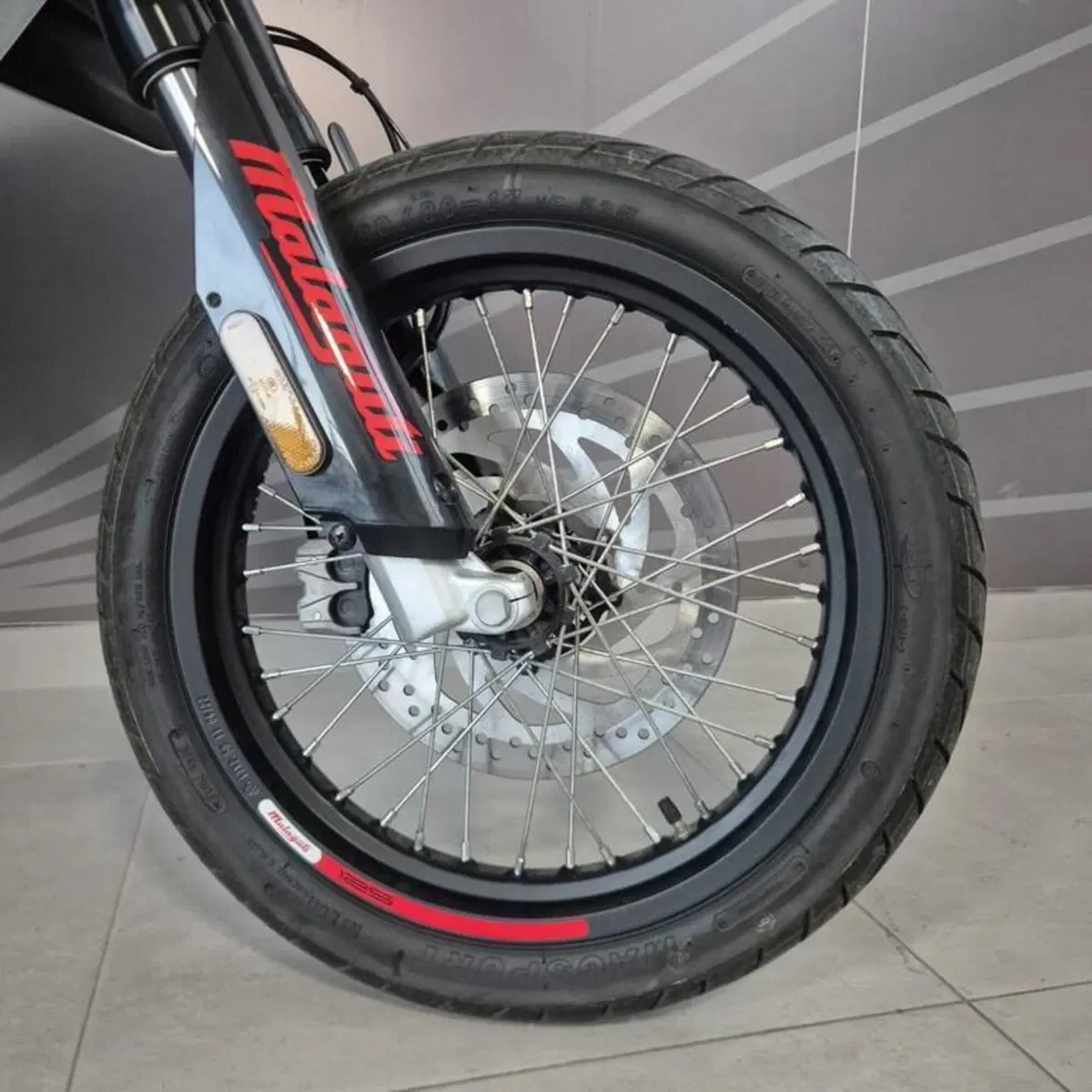Malaguti XSM 125 (2021 - 26) (4)